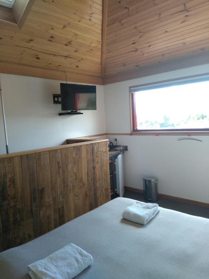 Cherry Top Farmstay - Boutique Eco Village Lilydale 외부 사진